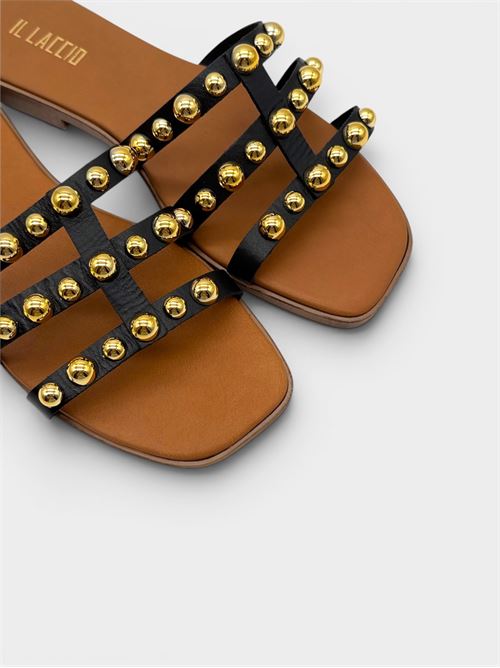 Ciabatta flat in pelle nera con borchie dorate IL LACCIO | 10003PELLENERO